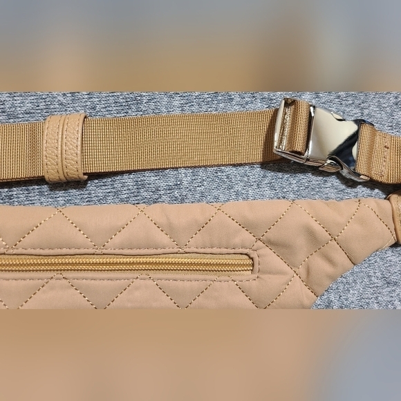 Samantha Brown Quilted Belt Sling Bag - Picture 7 of 10